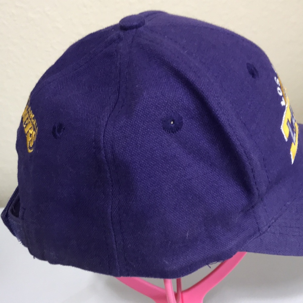 Los Angeles Lakers Adjustable Basketball Caps. Good Condition. - Picture 4 of 9